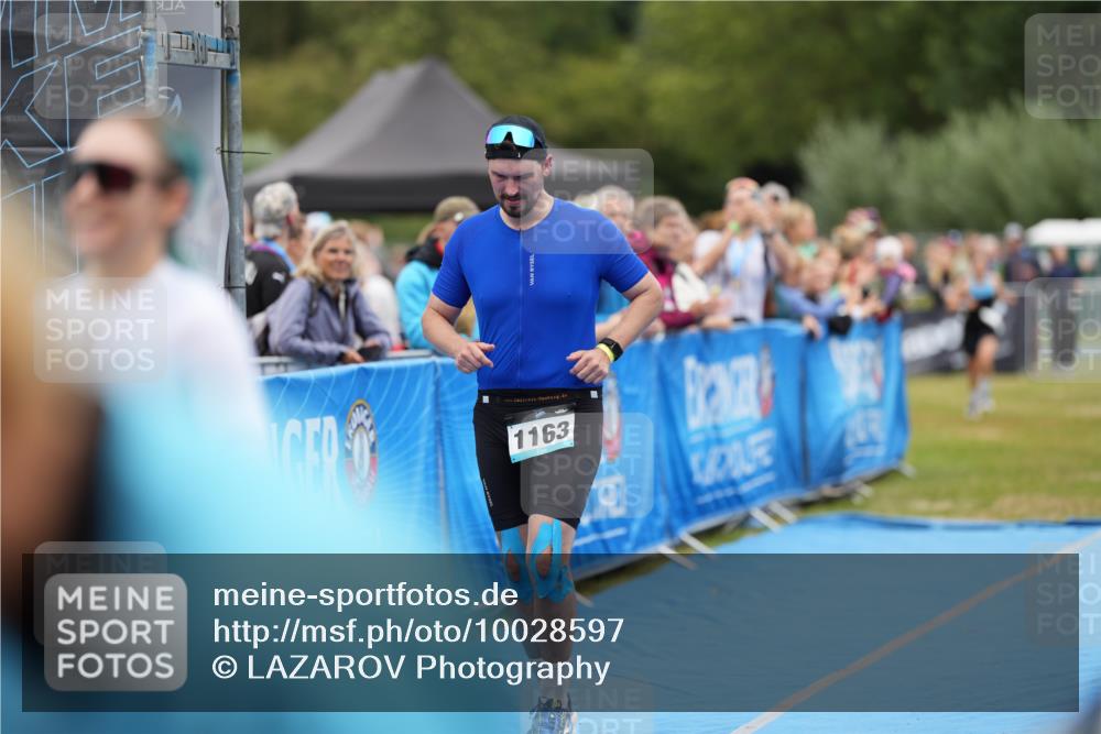 30.08.2026 - Elbe Triathlon Hamburg LAZAROV Photography http://msf.ph/oto/10028597 30.08.2026 11:48:04 Ziel 821, 914, 927, 1163, 1421 meine-sportfotos.de