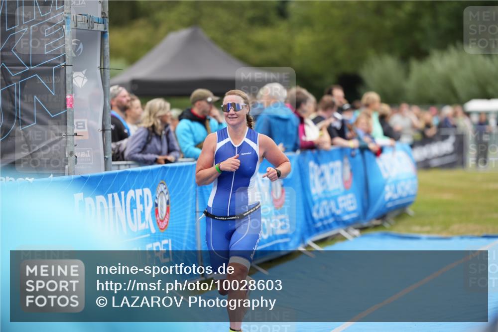 30.08.2026 - Elbe Triathlon Hamburg LAZAROV Photography http://msf.ph/oto/10028603 30.08.2026 11:48:30 Ziel 965 meine-sportfotos.de