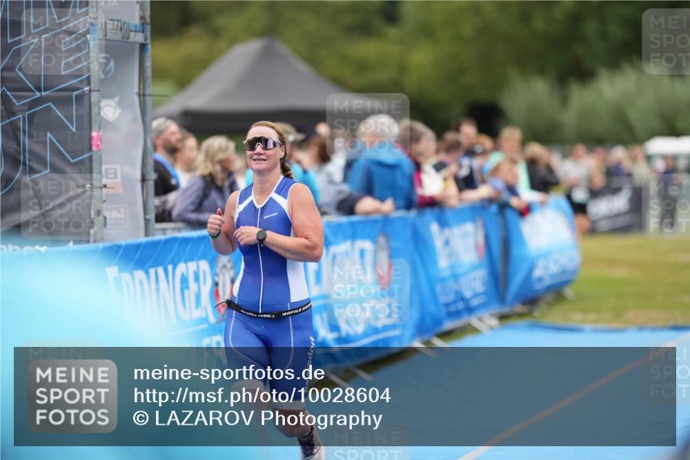 30.08.2026 - Elbe Triathlon Hamburg LAZAROV Photography http://msf.ph/oto/10028604 30.08.2026 11:48:31 Ziel 965 meine-sportfotos.de