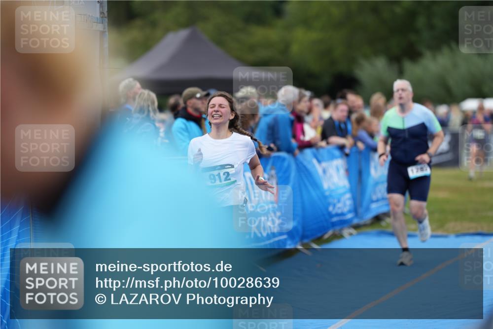 30.08.2026 - Elbe Triathlon Hamburg LAZAROV Photography http://msf.ph/oto/10028639 30.08.2026 11:50:28 Ziel 855, 912, 958, 1282 meine-sportfotos.de