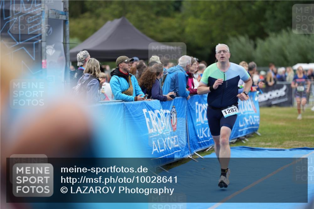 30.08.2026 - Elbe Triathlon Hamburg LAZAROV Photography http://msf.ph/oto/10028641 30.08.2026 11:50:29 Ziel 686, 855, 912, 958, 1282 meine-sportfotos.de