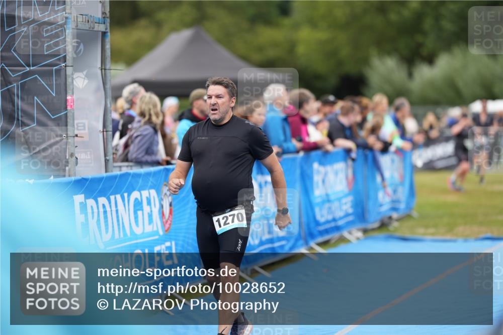 30.08.2026 - Elbe Triathlon Hamburg LAZAROV Photography http://msf.ph/oto/10028652 30.08.2026 11:50:52 Ziel 1270 meine-sportfotos.de