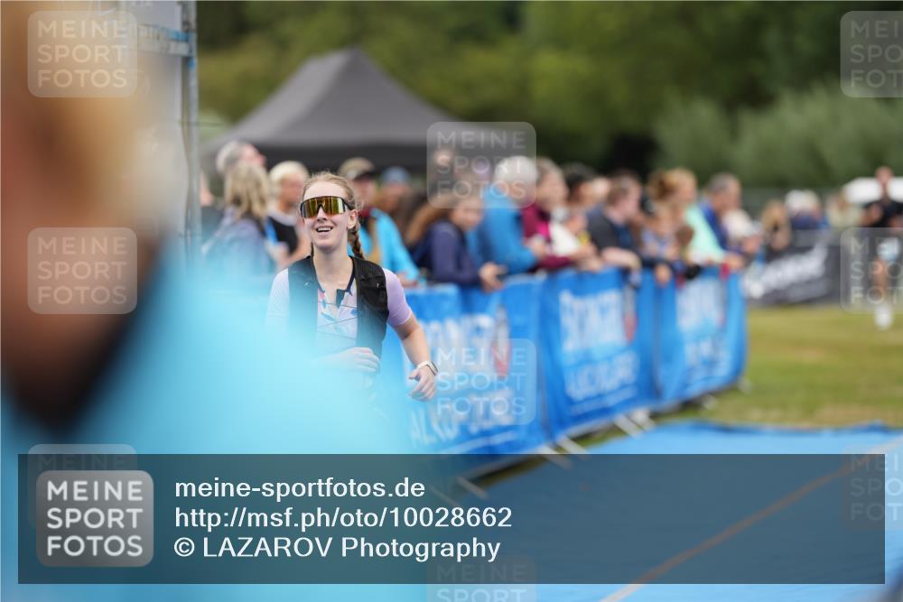 30.08.2026 - Elbe Triathlon Hamburg LAZAROV Photography http://msf.ph/oto/10028662 30.08.2026 11:51:09 Ziel 833, 1293 meine-sportfotos.de