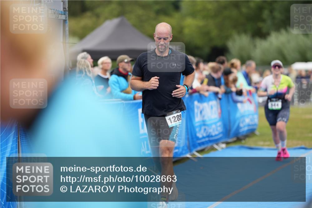 30.08.2026 - Elbe Triathlon Hamburg LAZAROV Photography http://msf.ph/oto/10028663 30.08.2026 11:51:19 Ziel 944, 1288 meine-sportfotos.de
