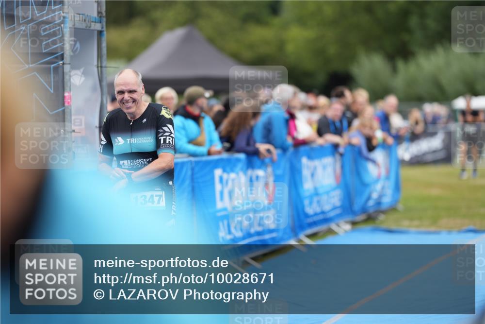 30.08.2026 - Elbe Triathlon Hamburg LAZAROV Photography http://msf.ph/oto/10028671 30.08.2026 11:51:28 Ziel 1347 meine-sportfotos.de