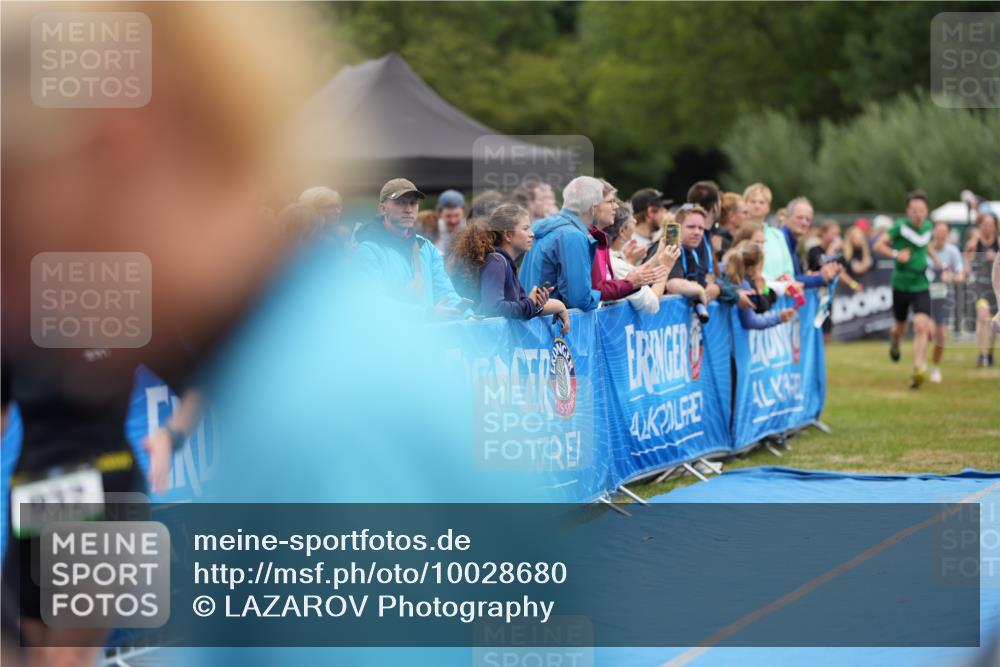 30.08.2026 - Elbe Triathlon Hamburg LAZAROV Photography http://msf.ph/oto/10028680 30.08.2026 11:51:51 Ziel 822, 932, 1262, 1332 meine-sportfotos.de