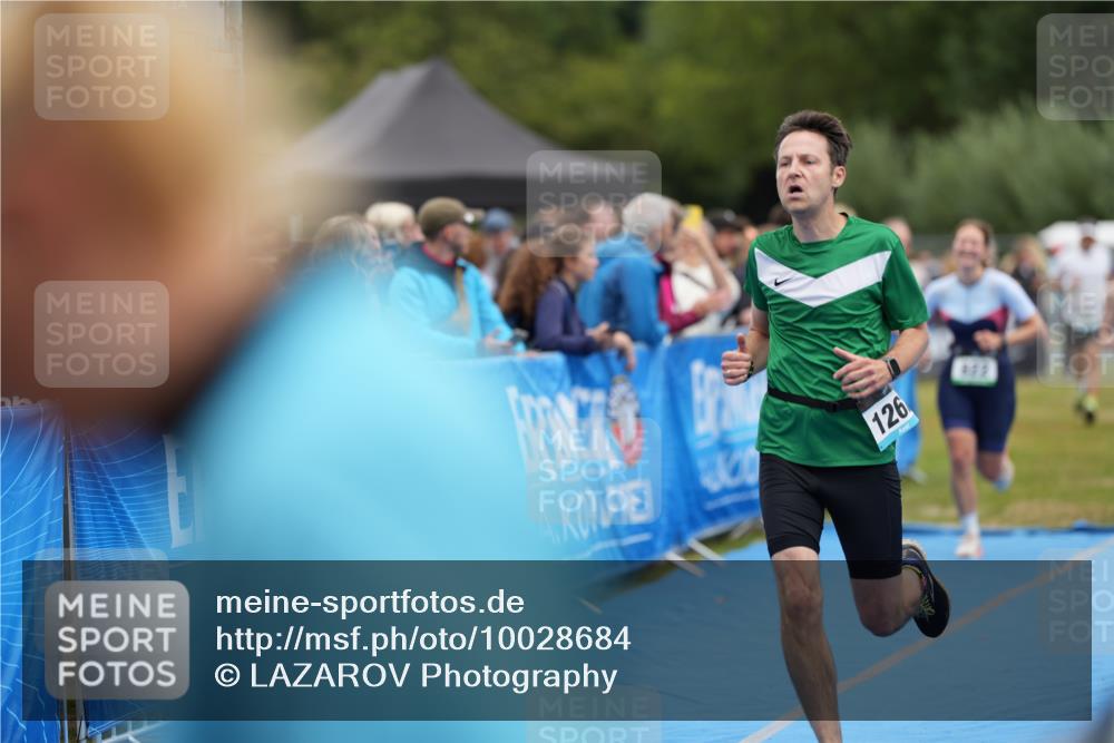 30.08.2026 - Elbe Triathlon Hamburg LAZAROV Photography http://msf.ph/oto/10028684 30.08.2026 11:51:56 Ziel 822, 980, 1262, 1281, 1332 meine-sportfotos.de