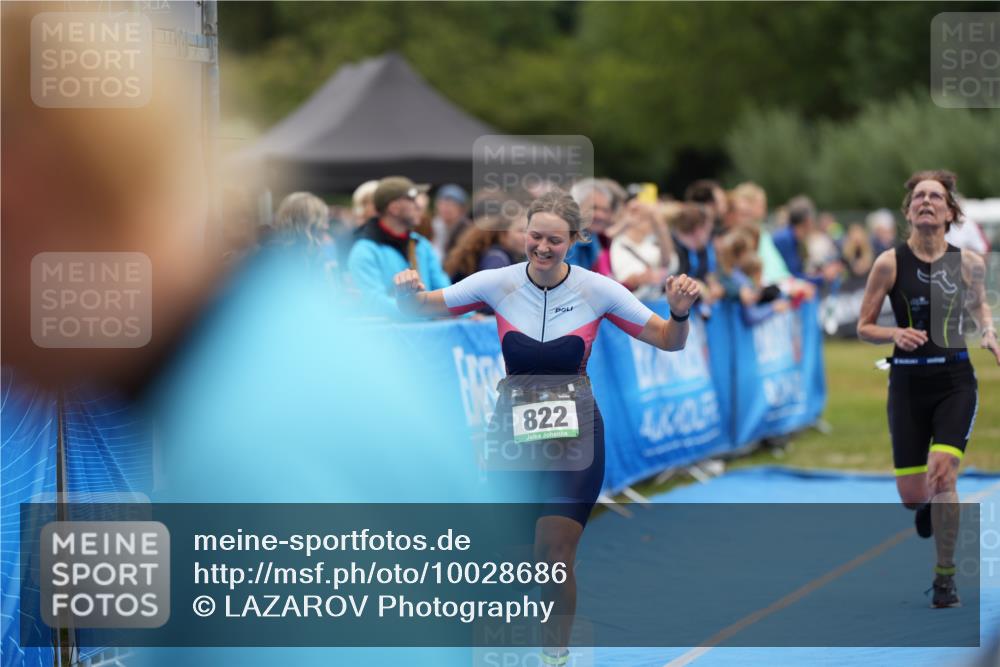 30.08.2026 - Elbe Triathlon Hamburg LAZAROV Photography http://msf.ph/oto/10028686 30.08.2026 11:51:59 Ziel 822, 980, 1262, 1281, 1331, 1455 meine-sportfotos.de