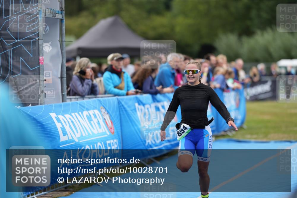 30.08.2026 - Elbe Triathlon Hamburg LAZAROV Photography http://msf.ph/oto/10028701 30.08.2026 11:52:33 Ziel 854 meine-sportfotos.de