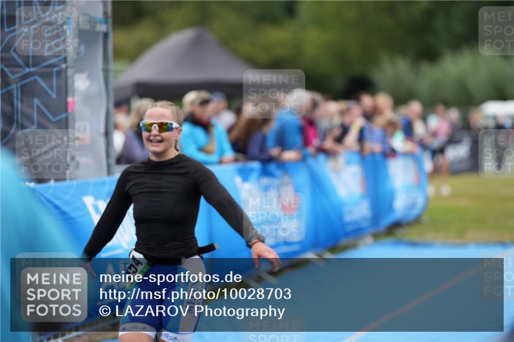 30.08.2026 - Elbe Triathlon Hamburg LAZAROV Photography http://msf.ph/oto/10028703 30.08.2026 11:52:34 Ziel 854 meine-sportfotos.de