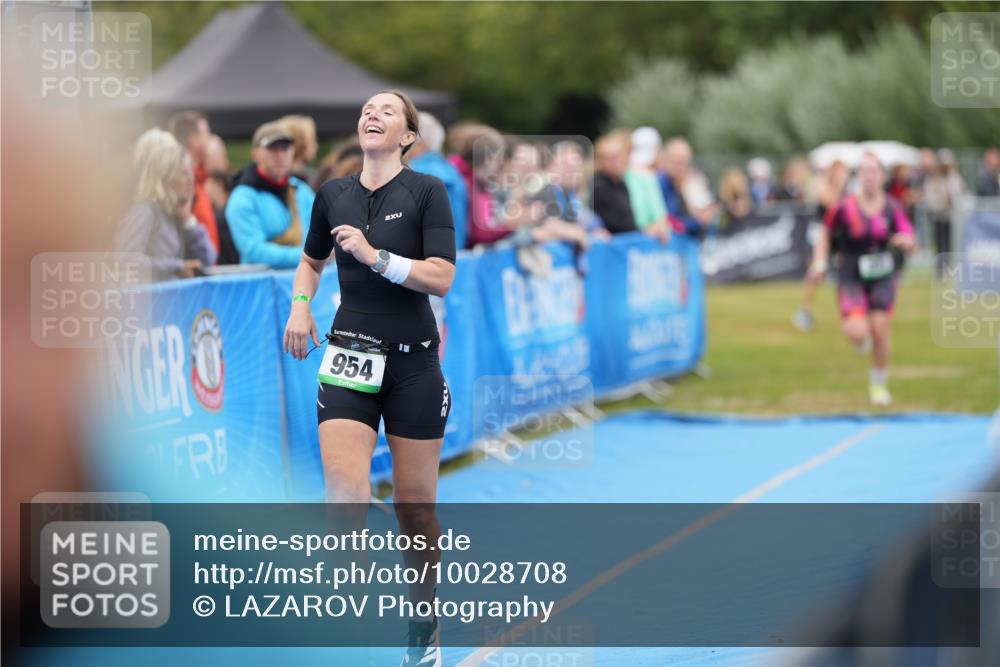 30.08.2026 - Elbe Triathlon Hamburg LAZAROV Photography http://msf.ph/oto/10028708 30.08.2026 11:53:23 Ziel 891, 902, 954 meine-sportfotos.de