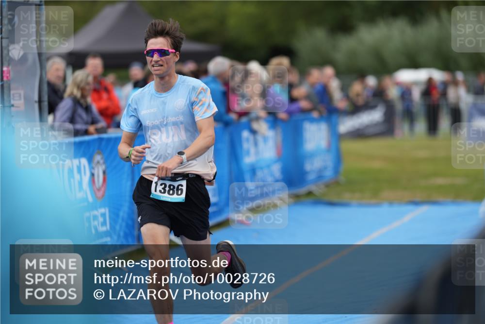 30.08.2026 - Elbe Triathlon Hamburg LAZAROV Photography http://msf.ph/oto/10028726 30.08.2026 11:54:12 Ziel 1386 meine-sportfotos.de