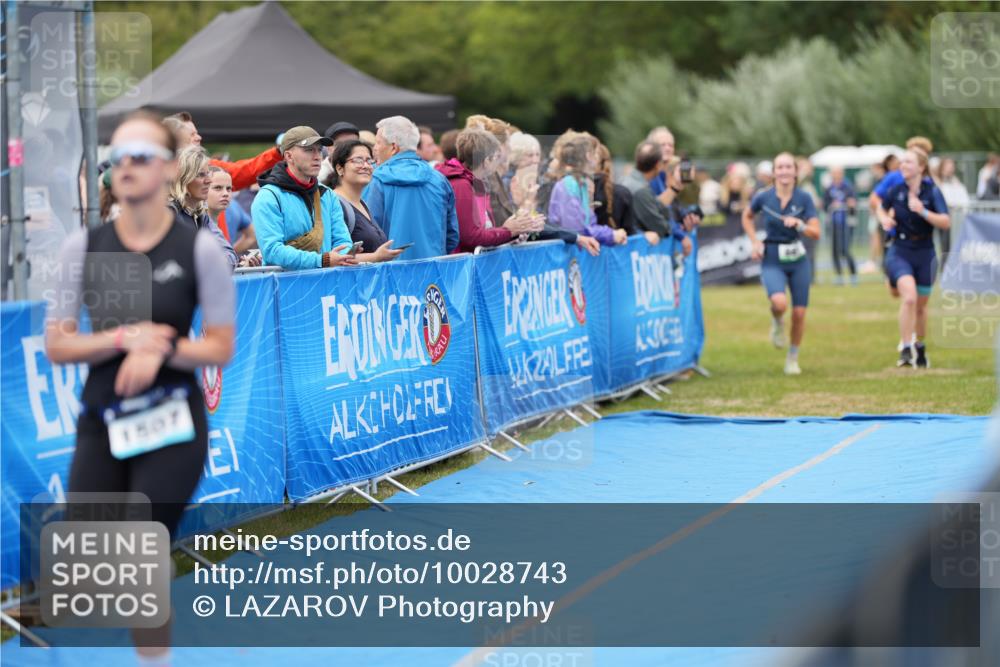 30.08.2026 - Elbe Triathlon Hamburg LAZAROV Photography http://msf.ph/oto/10028743 30.08.2026 11:55:55 Ziel 836, 861, 1376, 1507 meine-sportfotos.de