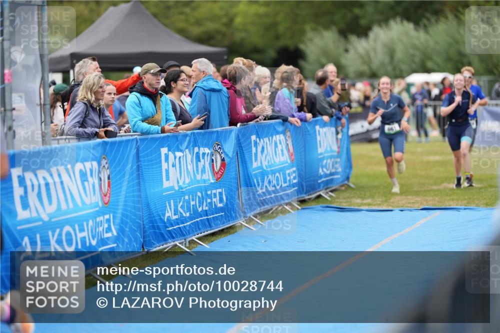 30.08.2026 - Elbe Triathlon Hamburg LAZAROV Photography http://msf.ph/oto/10028744 30.08.2026 11:55:55 Ziel 836, 861, 1376, 1507 meine-sportfotos.de