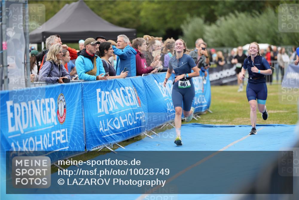 30.08.2026 - Elbe Triathlon Hamburg LAZAROV Photography http://msf.ph/oto/10028749 30.08.2026 11:55:57 Ziel 836, 861, 1376, 1507 meine-sportfotos.de