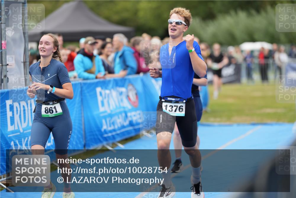 30.08.2026 - Elbe Triathlon Hamburg LAZAROV Photography http://msf.ph/oto/10028754 30.08.2026 11:55:59 Ziel 836, 849, 861, 1376, 1507 meine-sportfotos.de