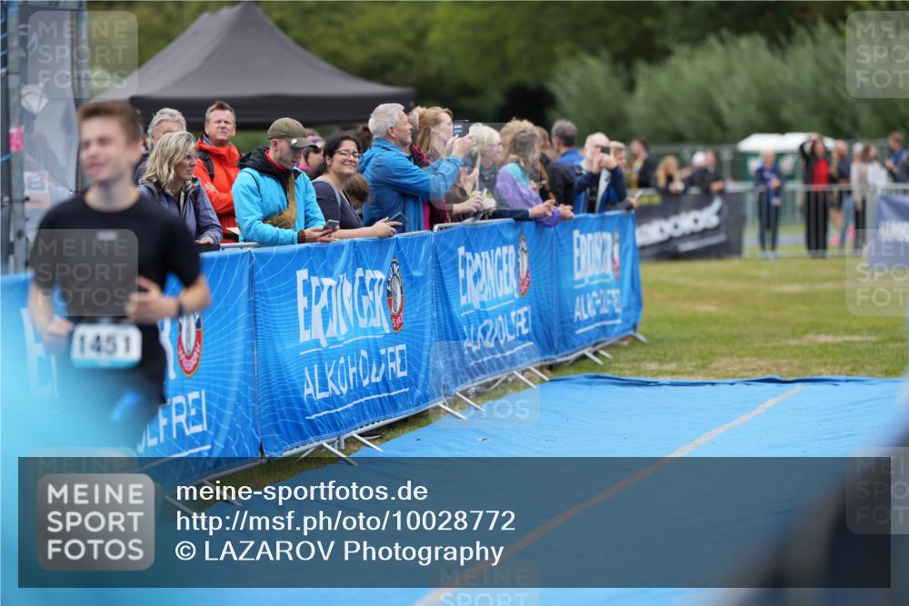 30.08.2026 - Elbe Triathlon Hamburg LAZAROV Photography http://msf.ph/oto/10028772 30.08.2026 11:57:01 Ziel 1451 meine-sportfotos.de