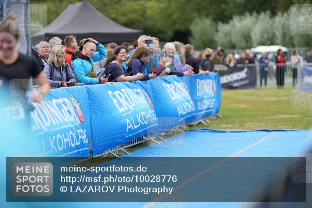 30.08.2026 - Elbe Triathlon Hamburg LAZAROV Photography http://msf.ph/oto/10028776 30.08.2026 11:57:28 Ziel 938 meine-sportfotos.de