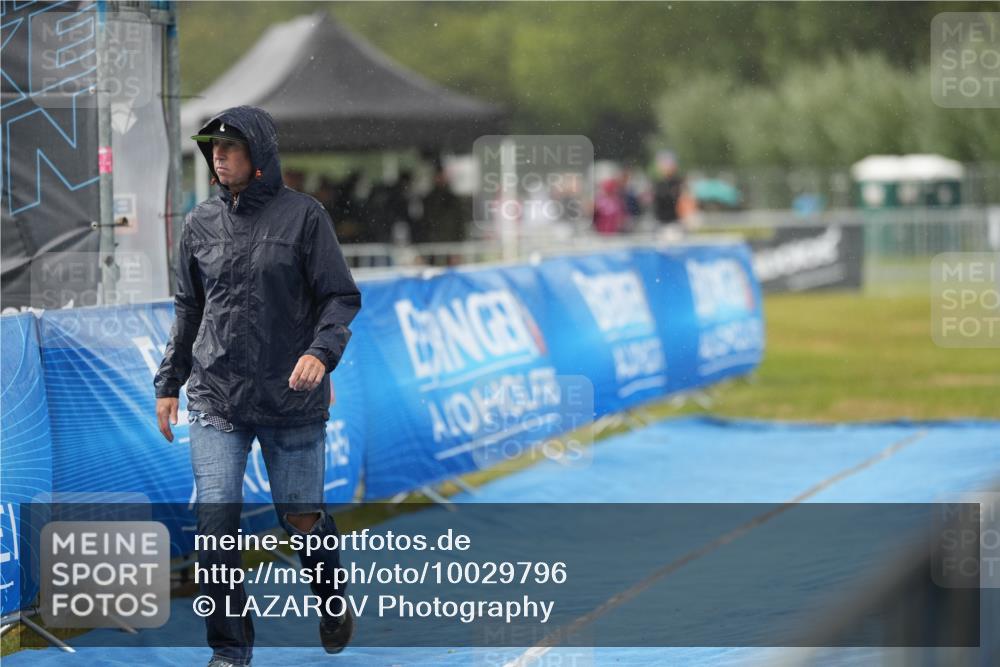 30.08.2026 - Elbe Triathlon Hamburg LAZAROV Photography http://msf.ph/oto/10029796 30.08.2026 16:06:41 Ziel  meine-sportfotos.de