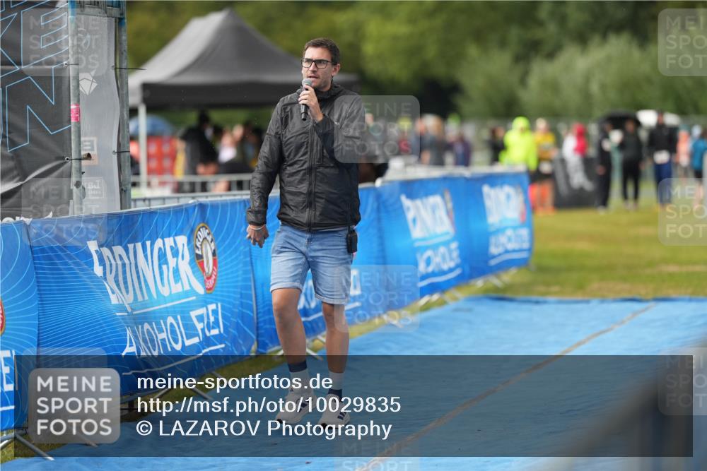 30.08.2026 - Elbe Triathlon Hamburg LAZAROV Photography http://msf.ph/oto/10029835 30.08.2026 16:24:16 Ziel  meine-sportfotos.de
