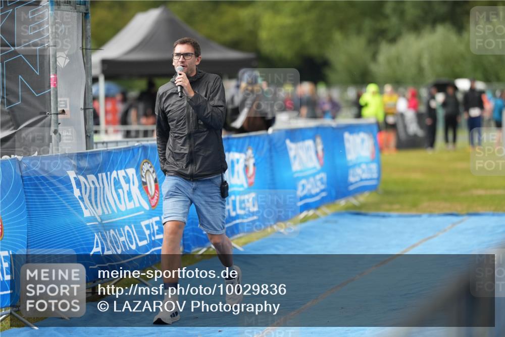 30.08.2026 - Elbe Triathlon Hamburg LAZAROV Photography http://msf.ph/oto/10029836 30.08.2026 16:24:16 Ziel  meine-sportfotos.de