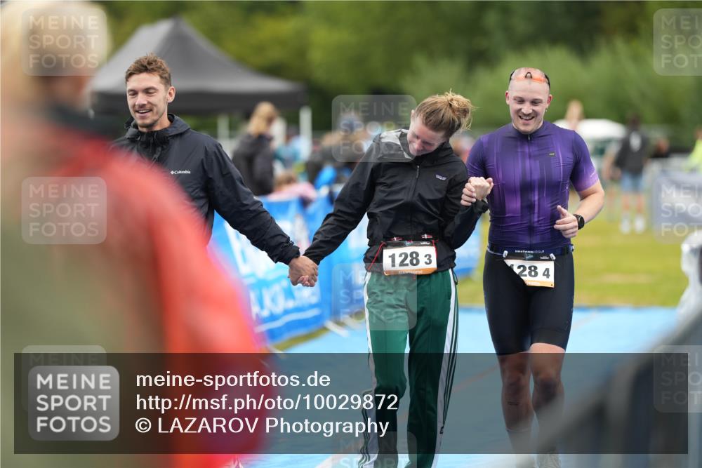30.08.2026 - Elbe Triathlon Hamburg LAZAROV Photography http://msf.ph/oto/10029872 30.08.2026 16:32:17 Ziel  meine-sportfotos.de
