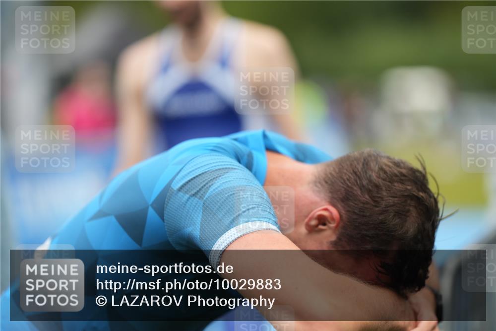 30.08.2026 - Elbe Triathlon Hamburg LAZAROV Photography http://msf.ph/oto/10029883 30.08.2026 16:33:49 Ziel  meine-sportfotos.de