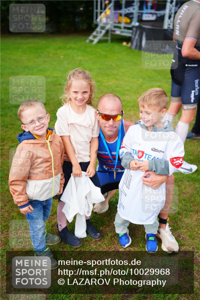 30.08.2026 - Elbe Triathlon Hamburg LAZAROV Photography http://msf.ph/oto/10029968 30.08.2026 10:00:18 Ziel 190 meine-sportfotos.de