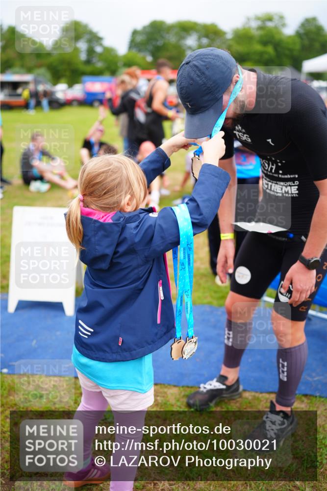 30.08.2026 - Elbe Triathlon Hamburg LAZAROV Photography http://msf.ph/oto/10030021 30.08.2026 10:02:55 Ziel  meine-sportfotos.de
