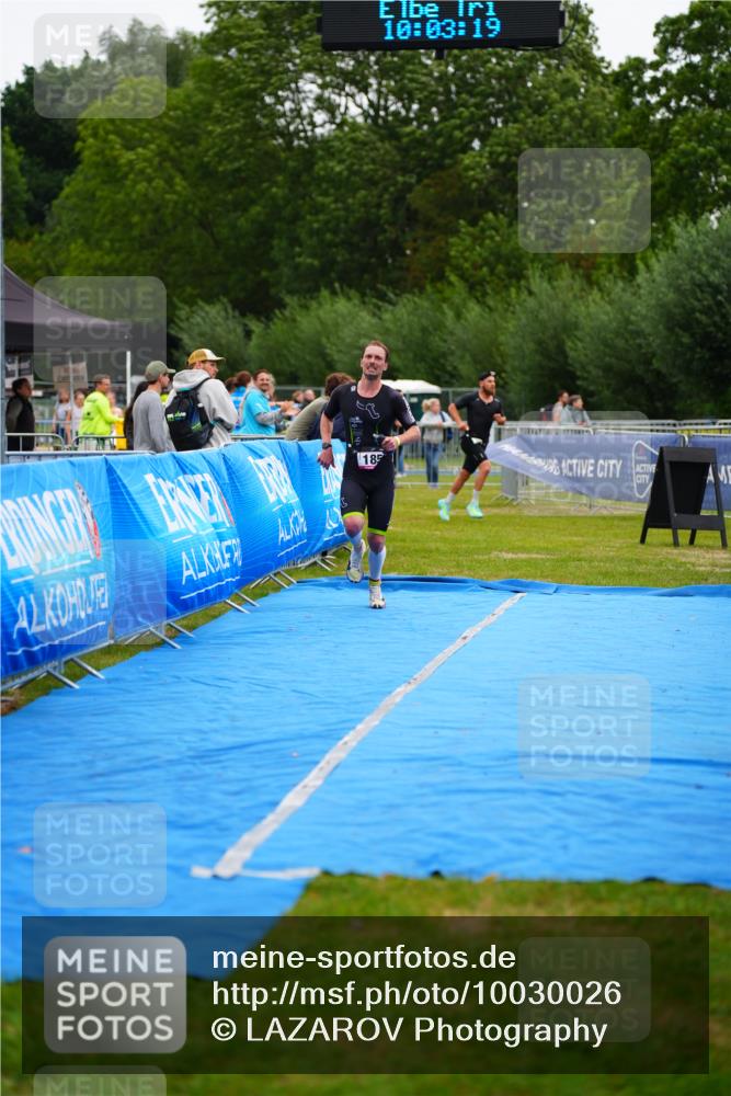30.08.2026 - Elbe Triathlon Hamburg LAZAROV Photography http://msf.ph/oto/10030026 30.08.2026 10:03:20 Ziel 185 meine-sportfotos.de