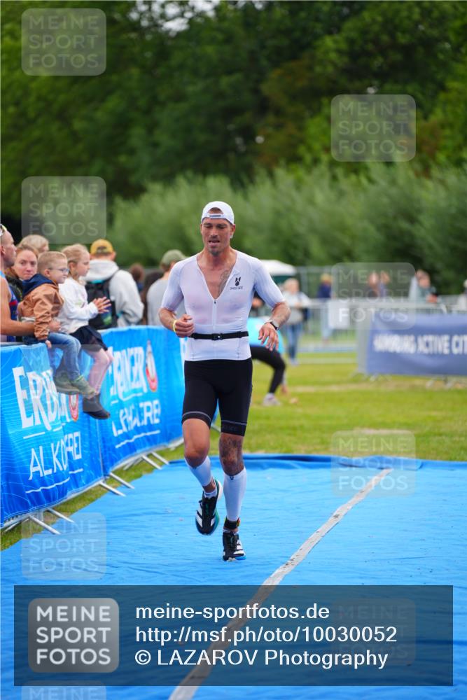 30.08.2026 - Elbe Triathlon Hamburg LAZAROV Photography http://msf.ph/oto/10030052 30.08.2026 10:05:10 Ziel 188 meine-sportfotos.de