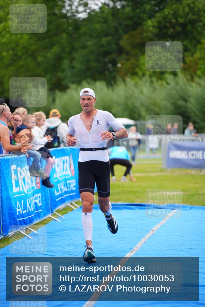 30.08.2026 - Elbe Triathlon Hamburg LAZAROV Photography http://msf.ph/oto/10030053 30.08.2026 10:05:11 Ziel 188 meine-sportfotos.de