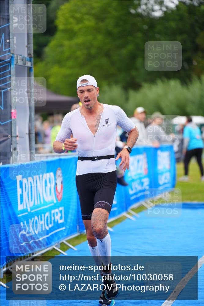 30.08.2026 - Elbe Triathlon Hamburg LAZAROV Photography http://msf.ph/oto/10030058 30.08.2026 10:05:12 Ziel 188 meine-sportfotos.de