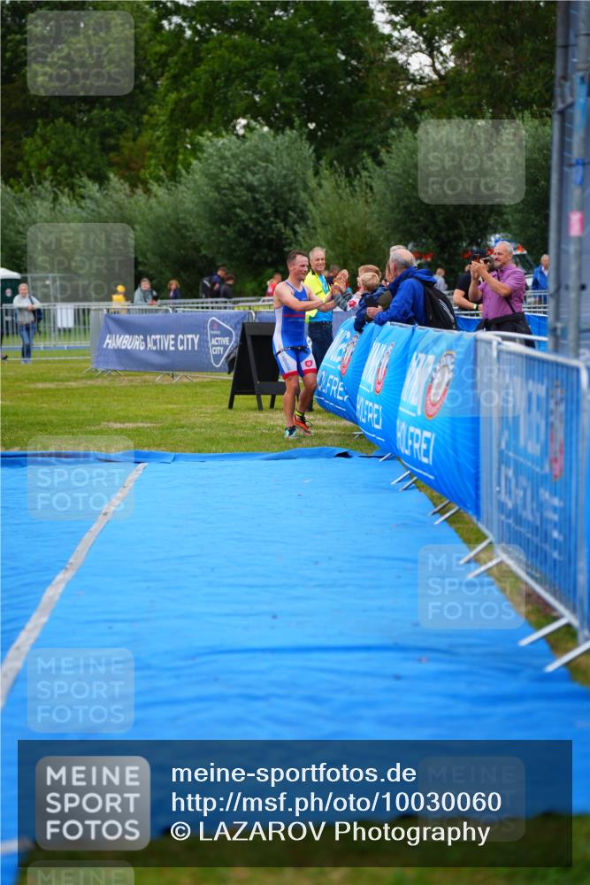 30.08.2026 - Elbe Triathlon Hamburg LAZAROV Photography http://msf.ph/oto/10030060 30.08.2026 10:05:37 Ziel 204 meine-sportfotos.de