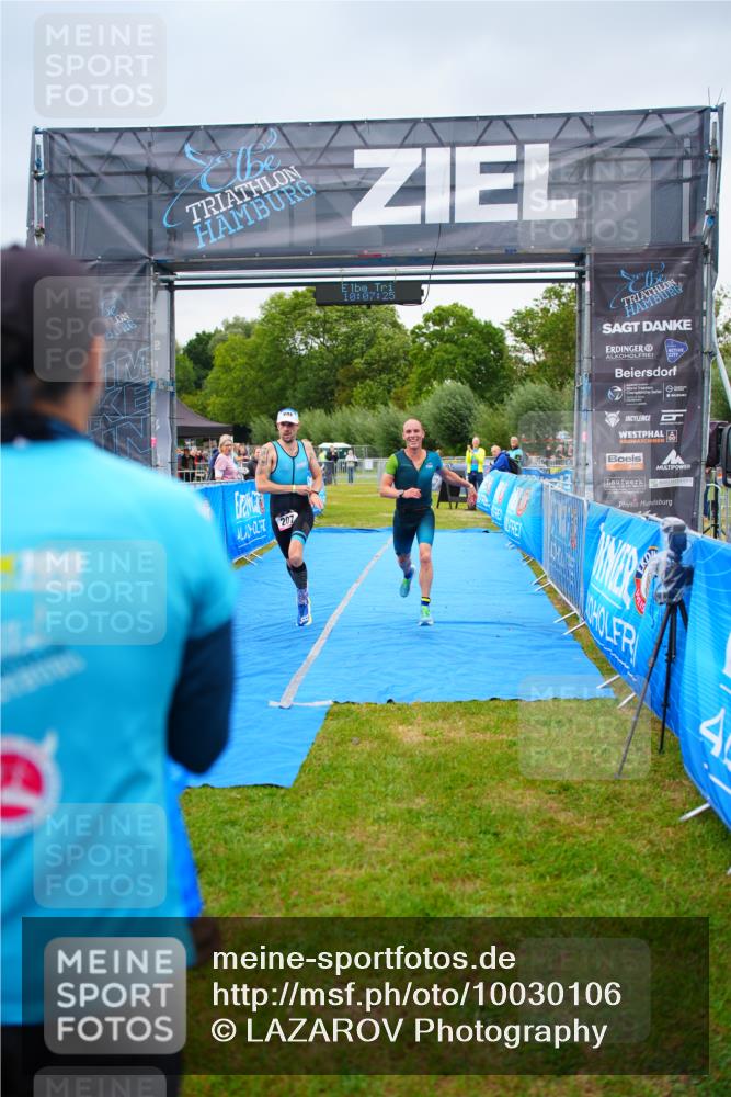 30.08.2026 - Elbe Triathlon Hamburg LAZAROV Photography http://msf.ph/oto/10030106 30.08.2026 10:07:26 Ziel 199, 207 meine-sportfotos.de
