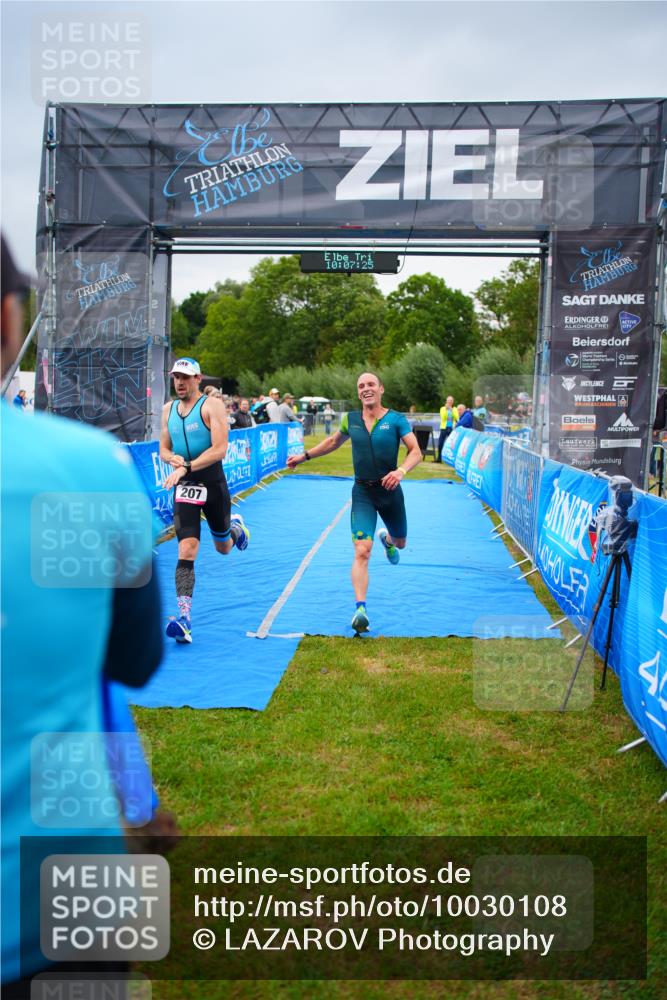 30.08.2026 - Elbe Triathlon Hamburg LAZAROV Photography http://msf.ph/oto/10030108 30.08.2026 10:07:26 Ziel 199, 207 meine-sportfotos.de