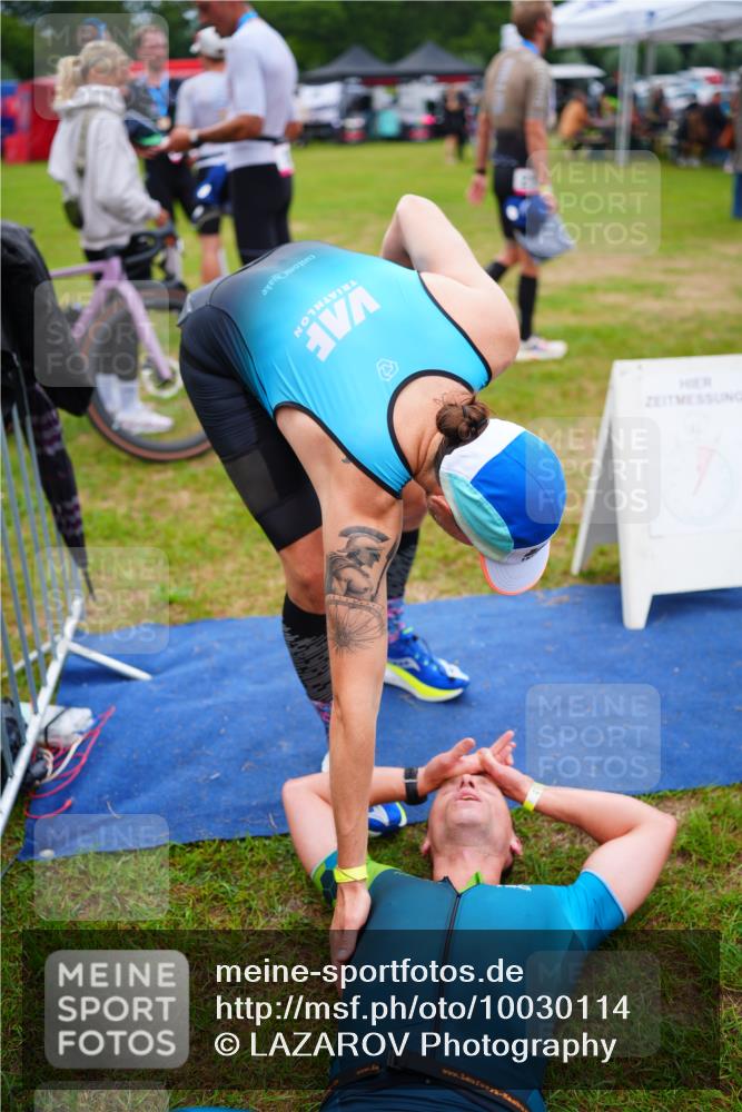 30.08.2026 - Elbe Triathlon Hamburg LAZAROV Photography http://msf.ph/oto/10030114 30.08.2026 10:07:47 Ziel  meine-sportfotos.de