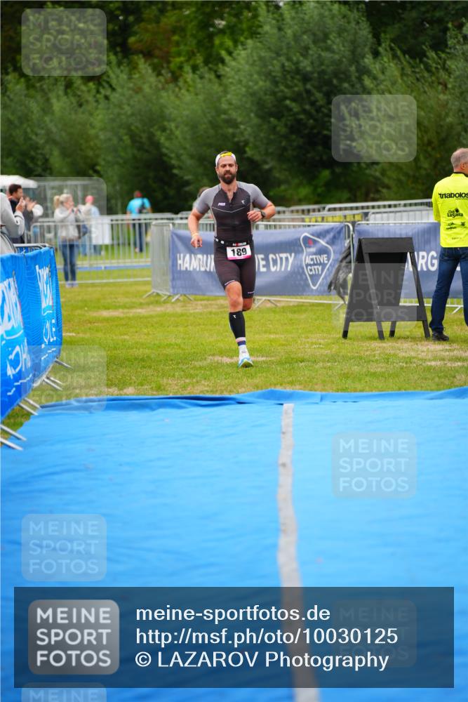 30.08.2026 - Elbe Triathlon Hamburg LAZAROV Photography http://msf.ph/oto/10030125 30.08.2026 10:08:05 Ziel 189 meine-sportfotos.de