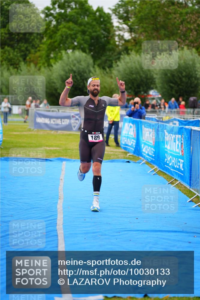 30.08.2026 - Elbe Triathlon Hamburg LAZAROV Photography http://msf.ph/oto/10030133 30.08.2026 10:08:08 Ziel 189 meine-sportfotos.de