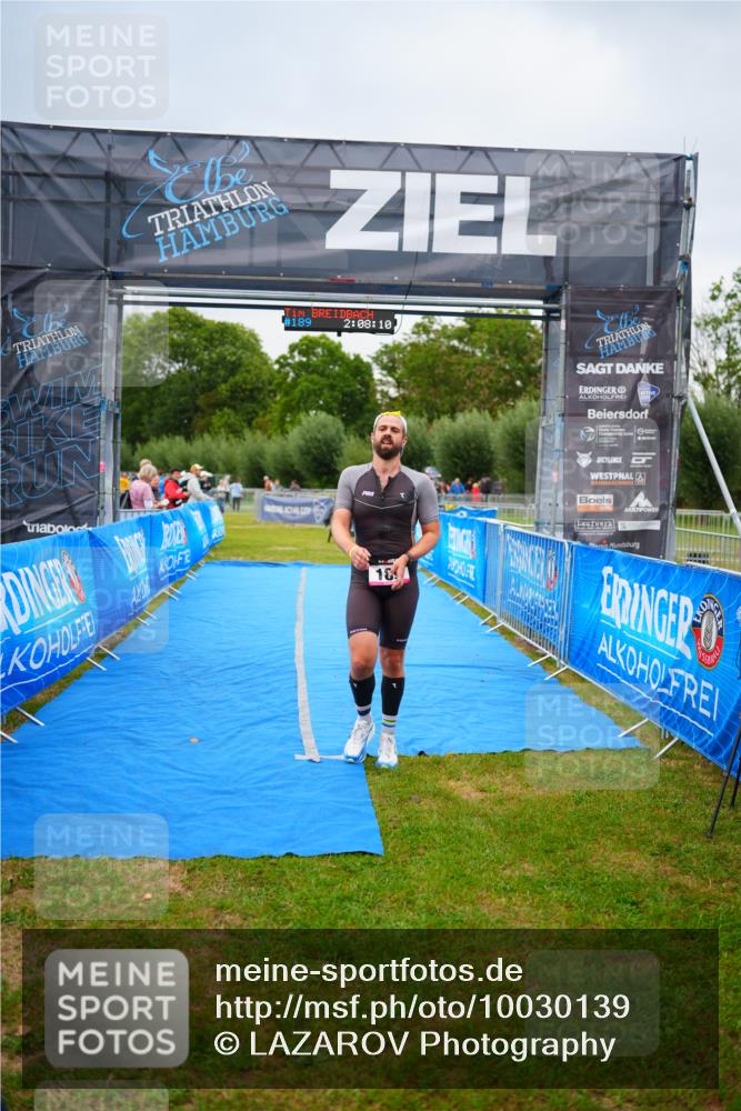 30.08.2026 - Elbe Triathlon Hamburg LAZAROV Photography http://msf.ph/oto/10030139 30.08.2026 10:08:10 Ziel 189 meine-sportfotos.de