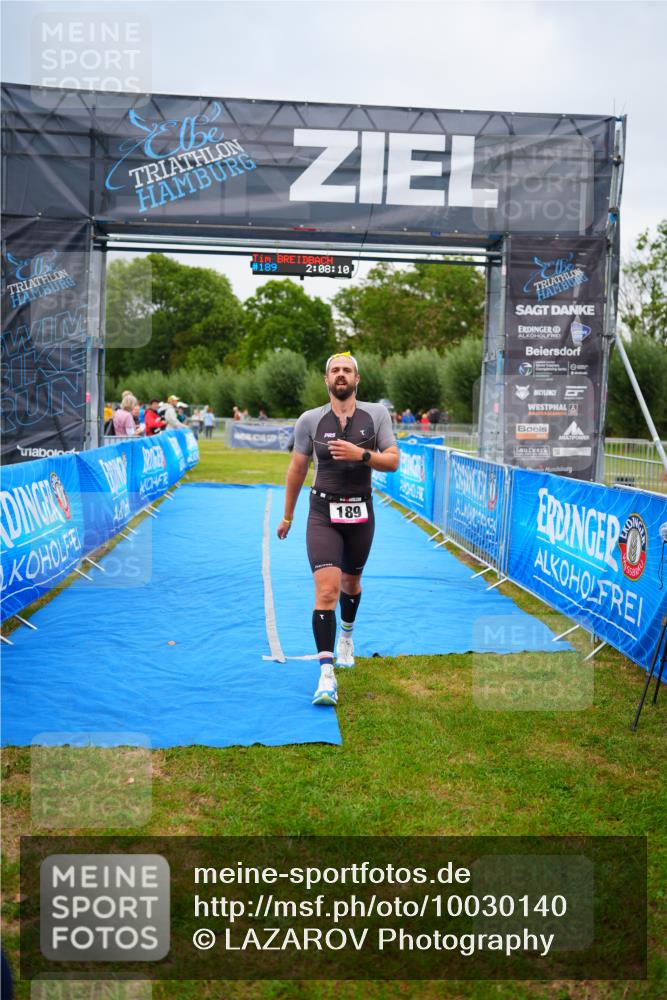 30.08.2026 - Elbe Triathlon Hamburg LAZAROV Photography http://msf.ph/oto/10030140 30.08.2026 10:08:10 Ziel 189 meine-sportfotos.de