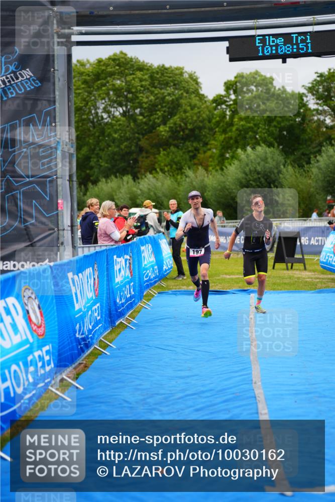 30.08.2026 - Elbe Triathlon Hamburg LAZAROV Photography http://msf.ph/oto/10030162 30.08.2026 10:08:51 Ziel 182, 197 meine-sportfotos.de