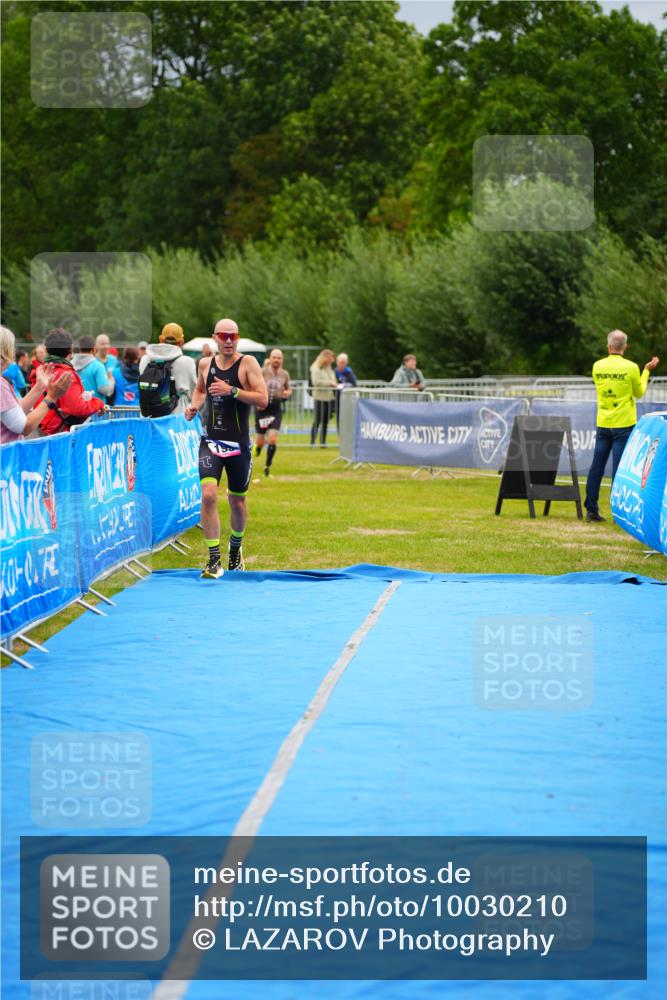 30.08.2026 - Elbe Triathlon Hamburg LAZAROV Photography http://msf.ph/oto/10030210 30.08.2026 10:10:31 Ziel 193, 221 meine-sportfotos.de