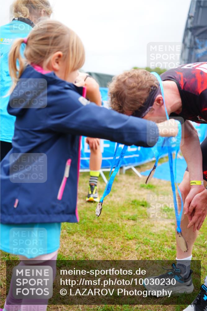 30.08.2026 - Elbe Triathlon Hamburg LAZAROV Photography http://msf.ph/oto/10030230 30.08.2026 10:10:57 Ziel  meine-sportfotos.de