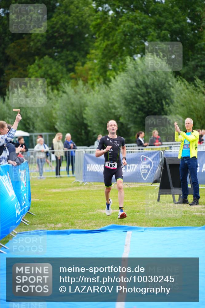 30.08.2026 - Elbe Triathlon Hamburg LAZAROV Photography http://msf.ph/oto/10030245 30.08.2026 10:11:47 Ziel 192 meine-sportfotos.de