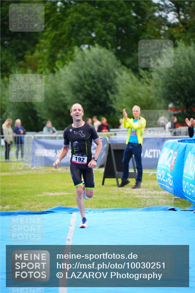 30.08.2026 - Elbe Triathlon Hamburg LAZAROV Photography http://msf.ph/oto/10030251 30.08.2026 10:11:48 Ziel 192 meine-sportfotos.de