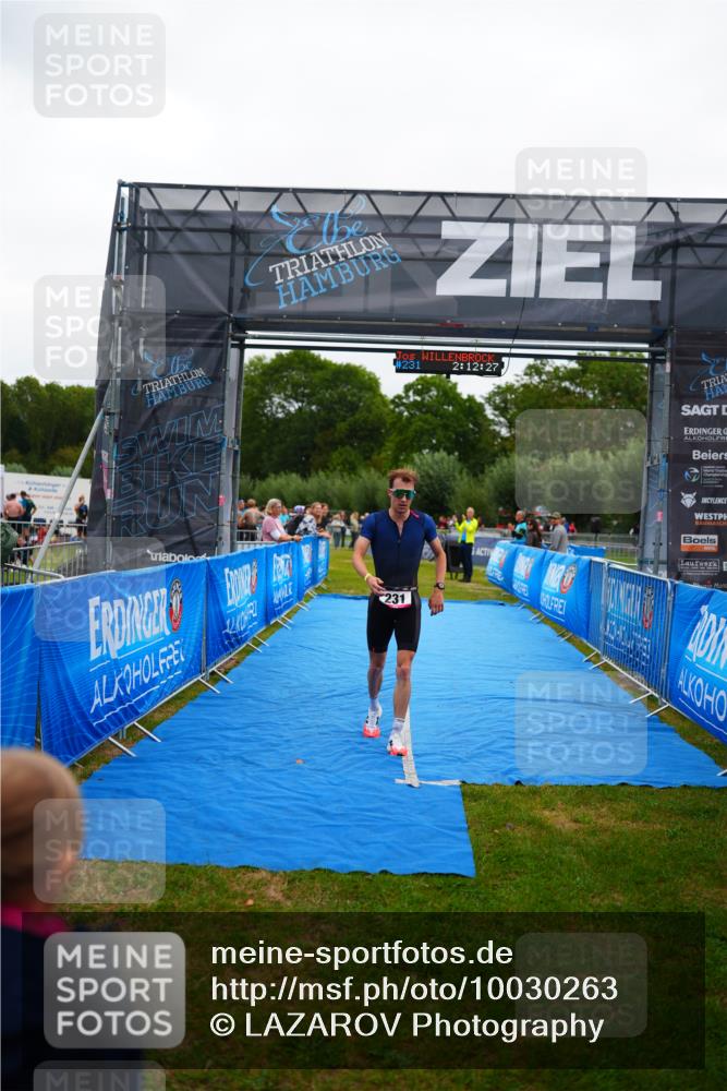 30.08.2026 - Elbe Triathlon Hamburg LAZAROV Photography http://msf.ph/oto/10030263 30.08.2026 10:12:27 Ziel 231 meine-sportfotos.de
