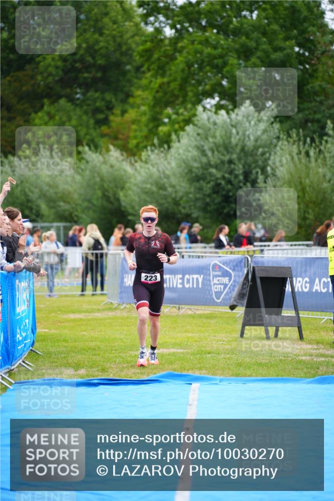 30.08.2026 - Elbe Triathlon Hamburg LAZAROV Photography http://msf.ph/oto/10030270 30.08.2026 10:12:50 Ziel 223 meine-sportfotos.de