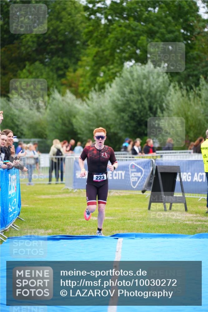 30.08.2026 - Elbe Triathlon Hamburg LAZAROV Photography http://msf.ph/oto/10030272 30.08.2026 10:12:50 Ziel 223 meine-sportfotos.de