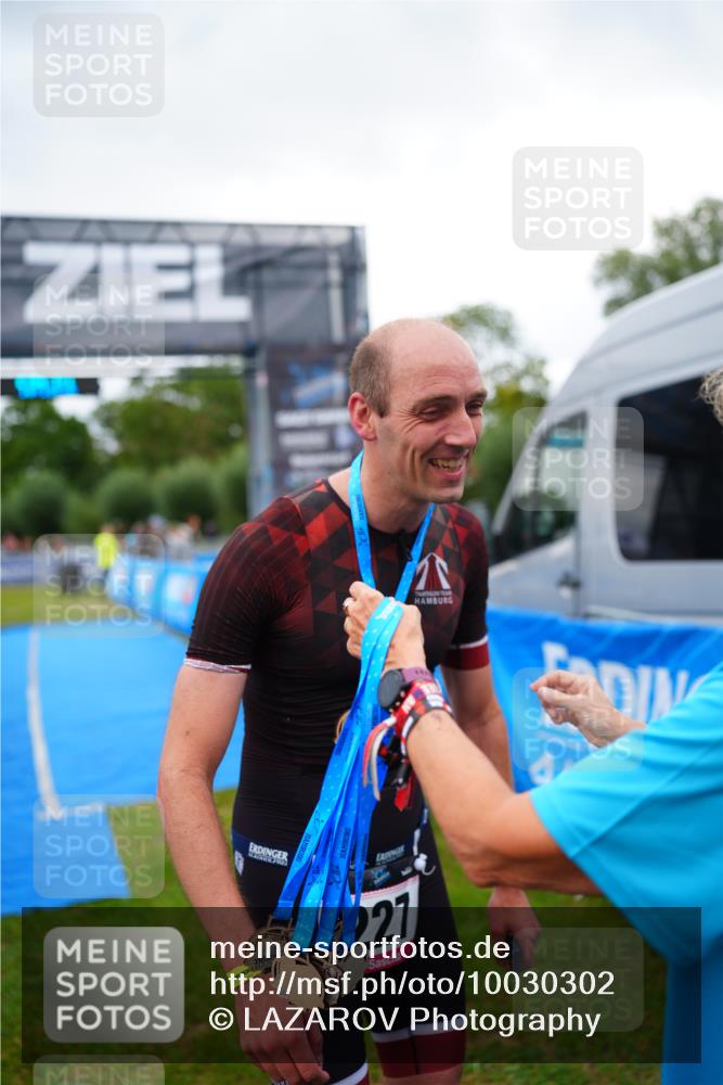 30.08.2026 - Elbe Triathlon Hamburg LAZAROV Photography http://msf.ph/oto/10030302 30.08.2026 10:13:57 Ziel  meine-sportfotos.de